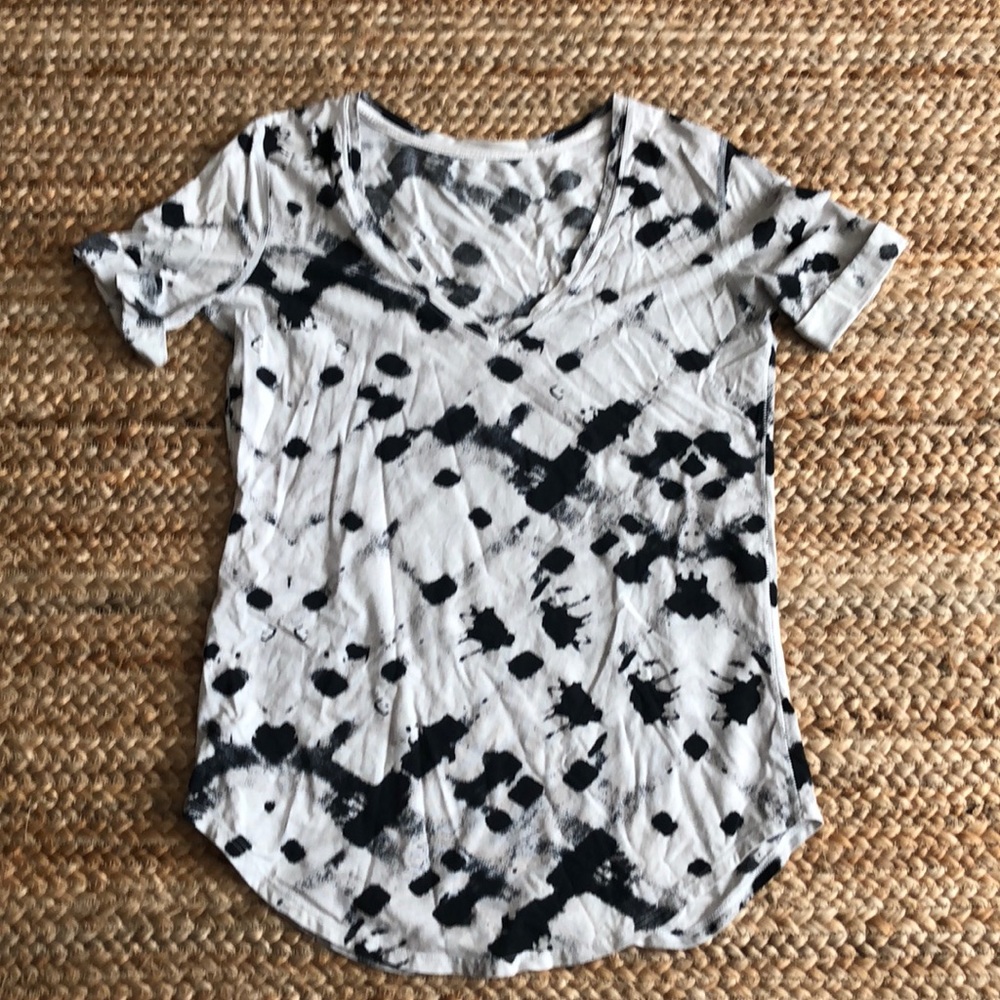 Lululemon Love Tee